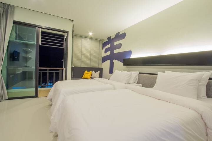 Room 21 of 39