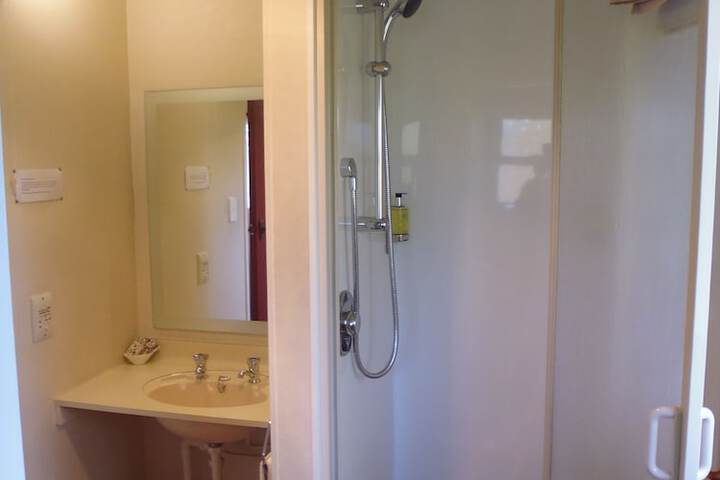 Room 35 of 44