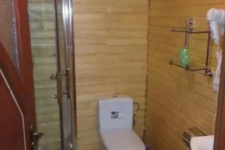 Room 7 of 14