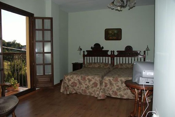 Room 4 of 59