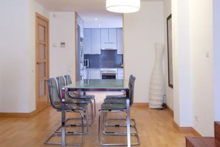Room 2 of 19
