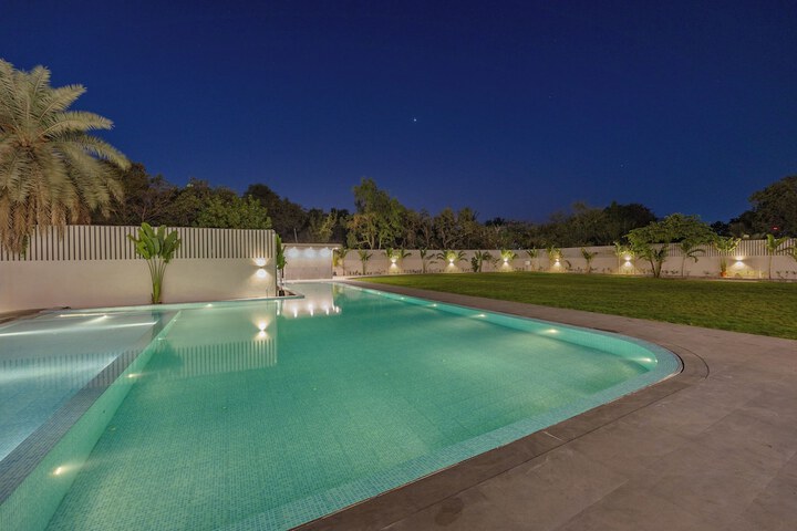 Pool 23 of 27