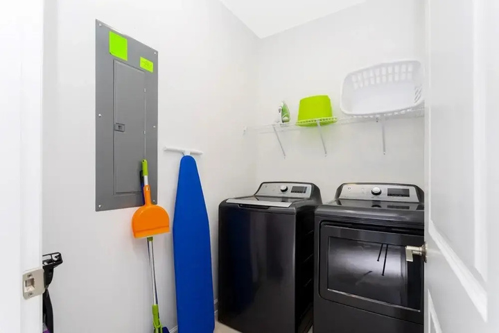 Room 2 of 23