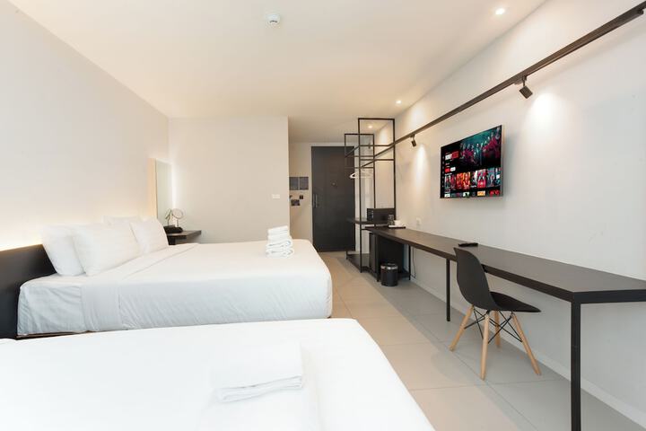 Room 12 of 71