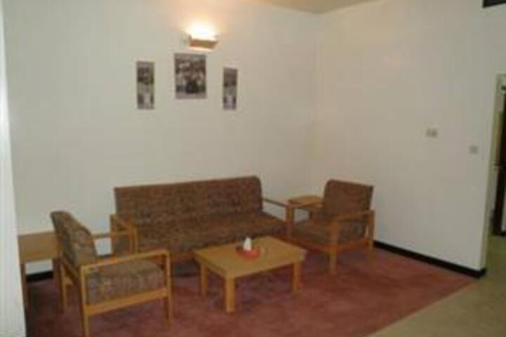Room 4 of 5