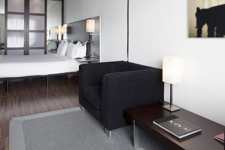 Room 7 of 65
