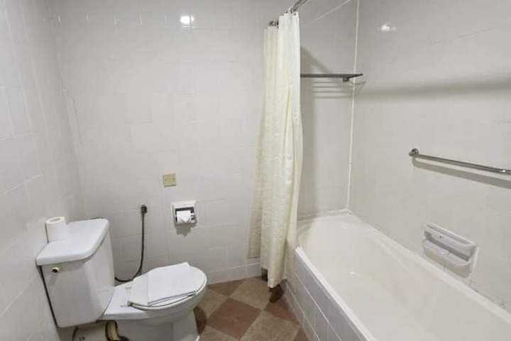 Room 487 of 650