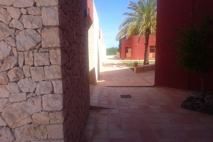 Hotel Exterior 101 of 138