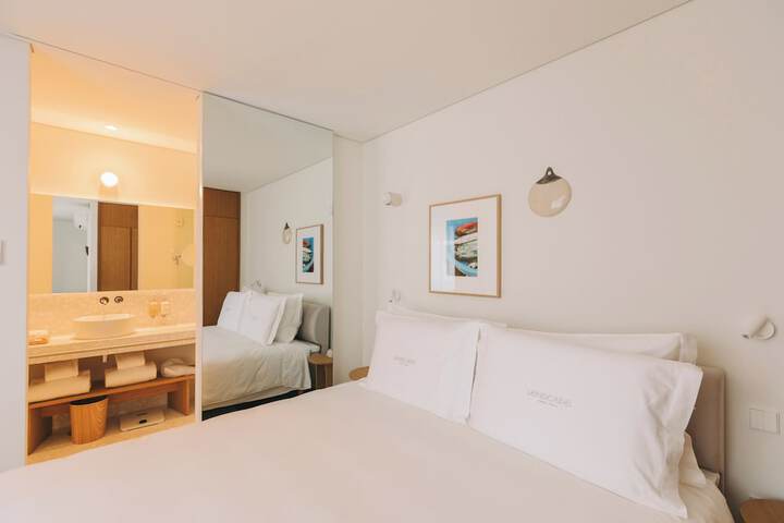 Room 114 of 186