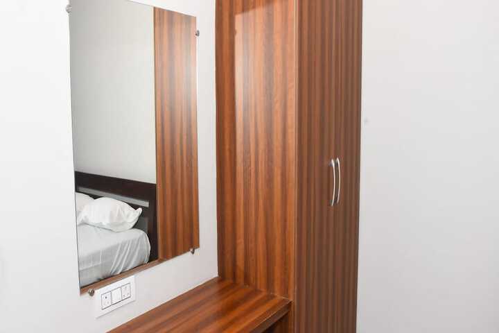 Room 5 of 50