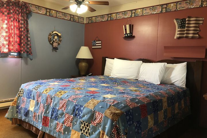 Room 11 of 48