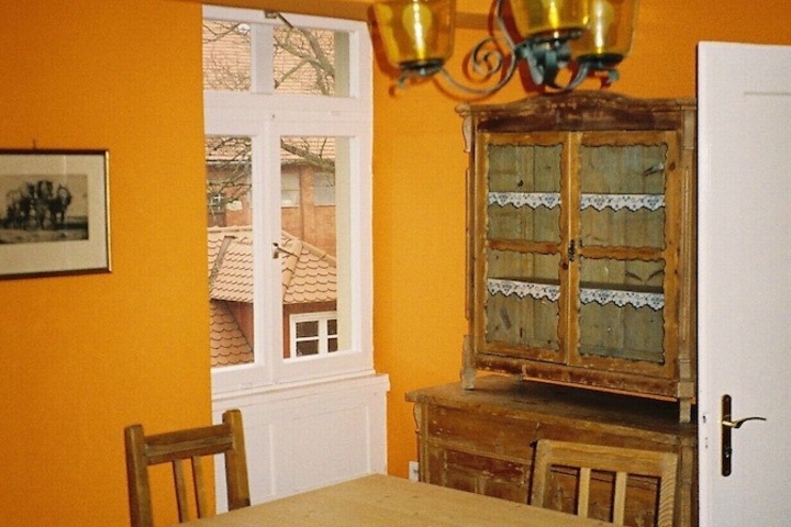 Room 8 of 15