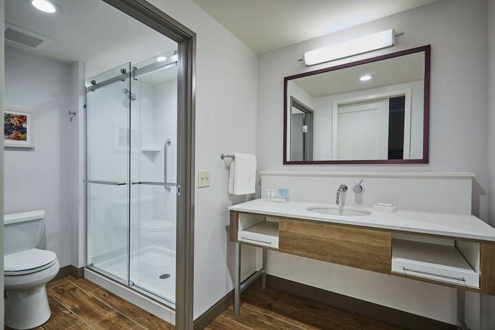 Room 20 of 34