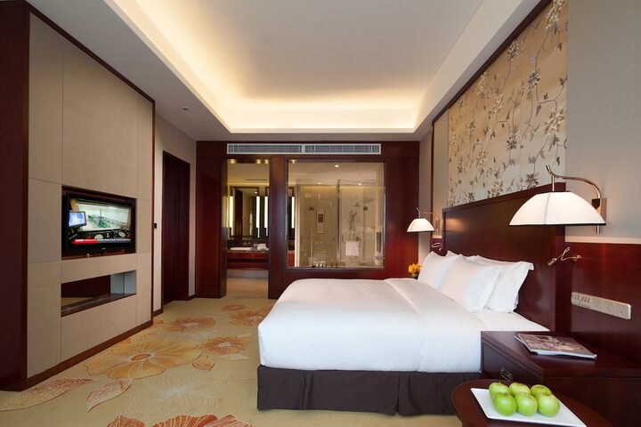 Room 7 of 40