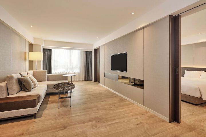 Room 26 of 48