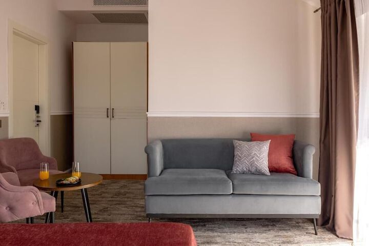 Room 16 of 26