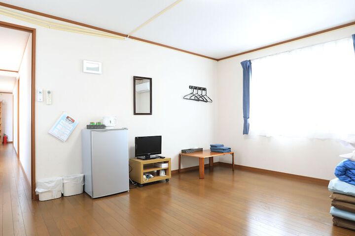 Room 8 of 69