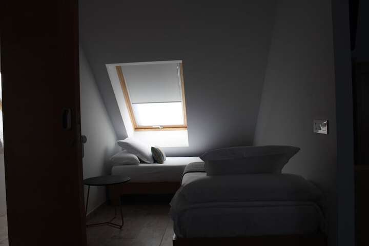 Room 4 of 19