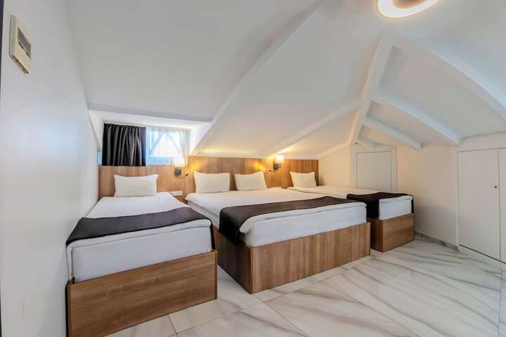 Room 21 of 70