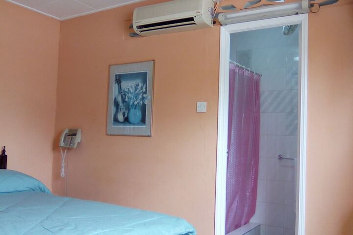 Room 4 of 26