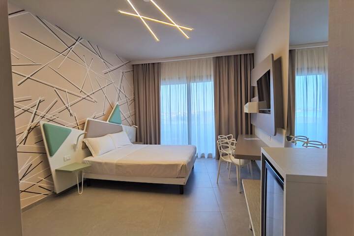 Room 25 of 60