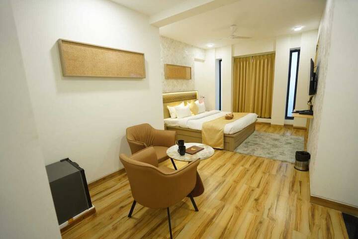 Room 56 of 93