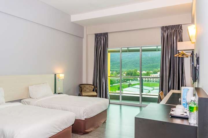 Room 10 of 41