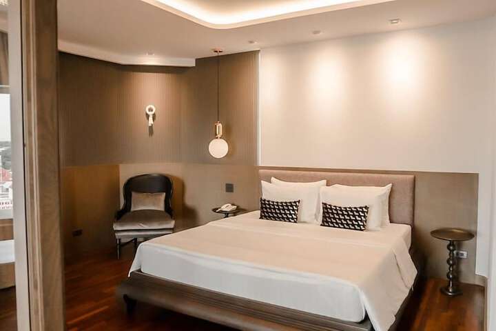 Room 15 of 91