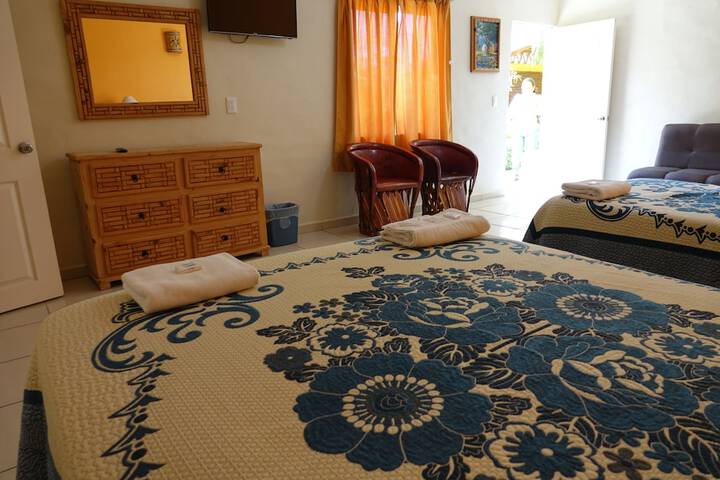 Room 21 of 38