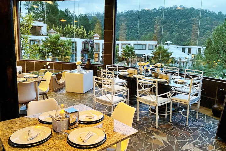 Dining Photos