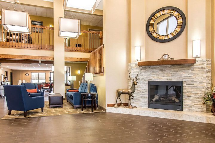 Hotel Interior 4 of 35