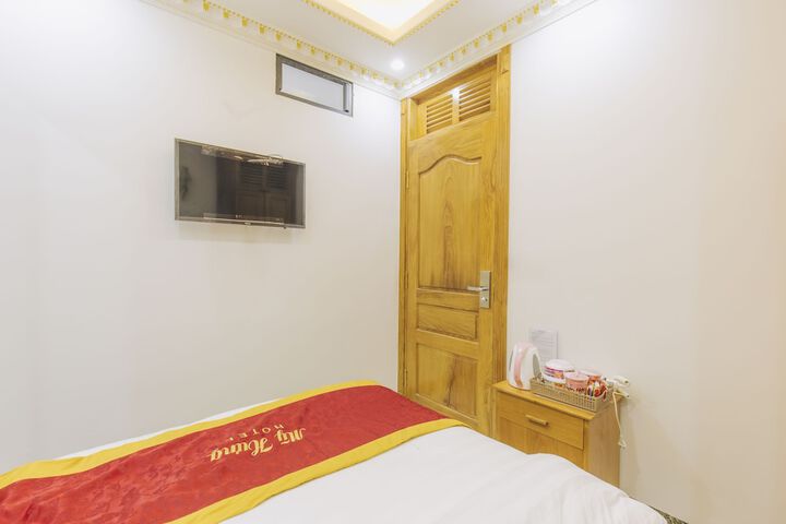 Room 9 of 31