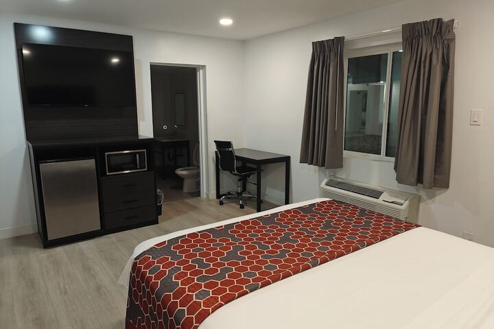 Room 18 of 63