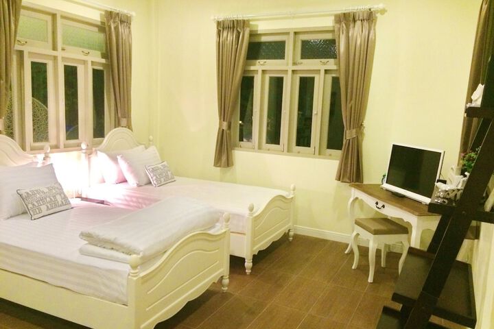 Room 13 of 148