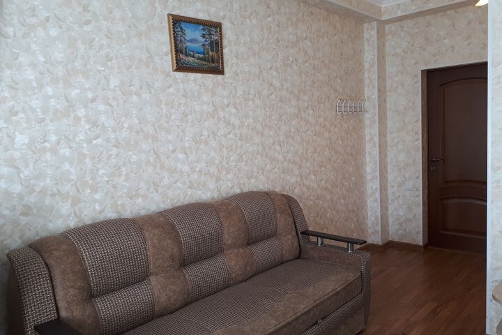 Room 14 of 32