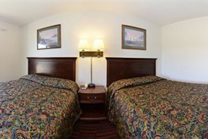Room 17 of 62