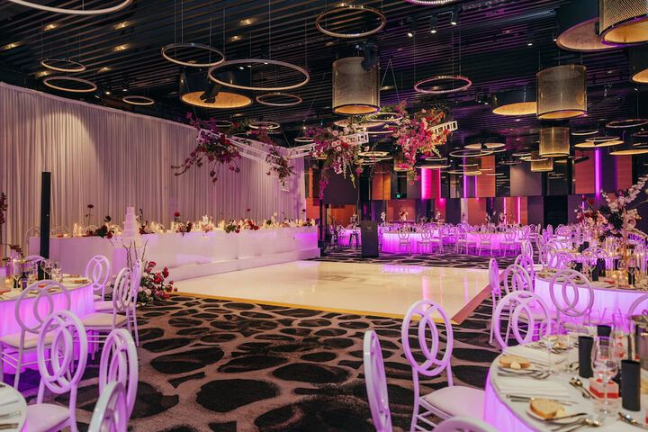Ballroom/Hall 96 of 126
