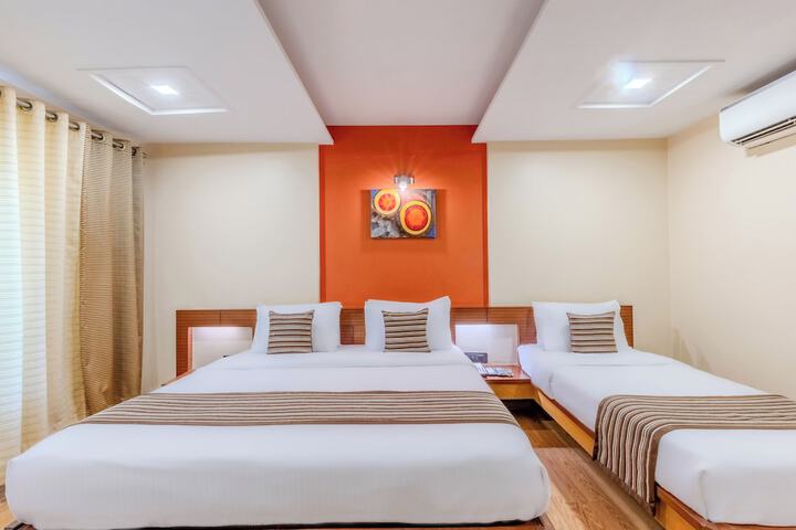 Room 30 of 48