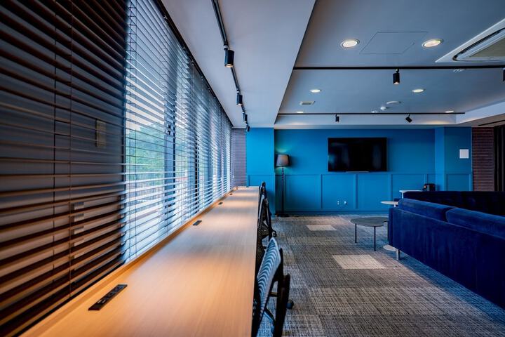 Business Center 115 of 127
