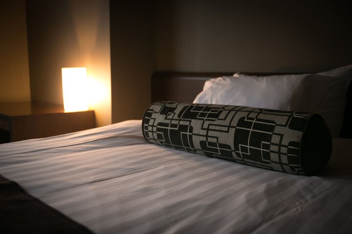 Room 4 of 73