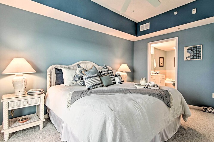 Room 6 of 34