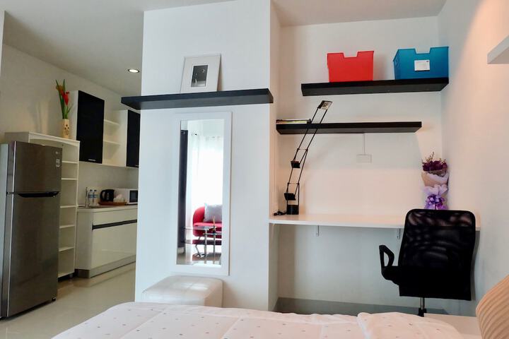 Room 28 of 52