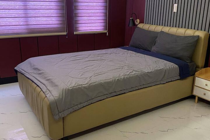 Room 6 of 50