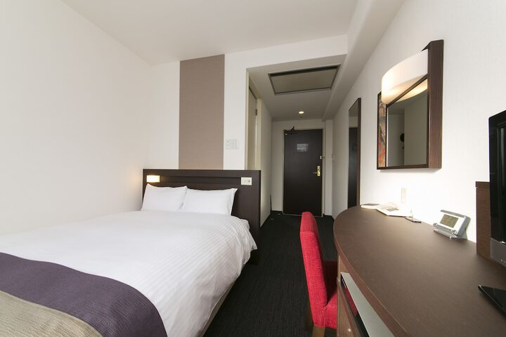 Room 12 of 44