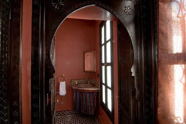 Room 23 of 36