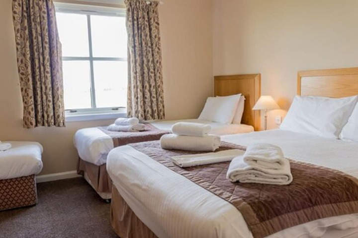 Room 15 of 28