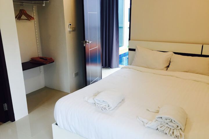 Room 16 of 138
