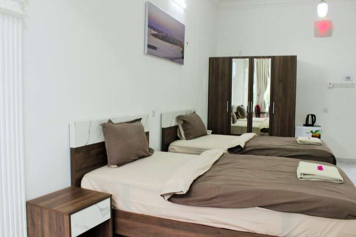 Room 5 of 46