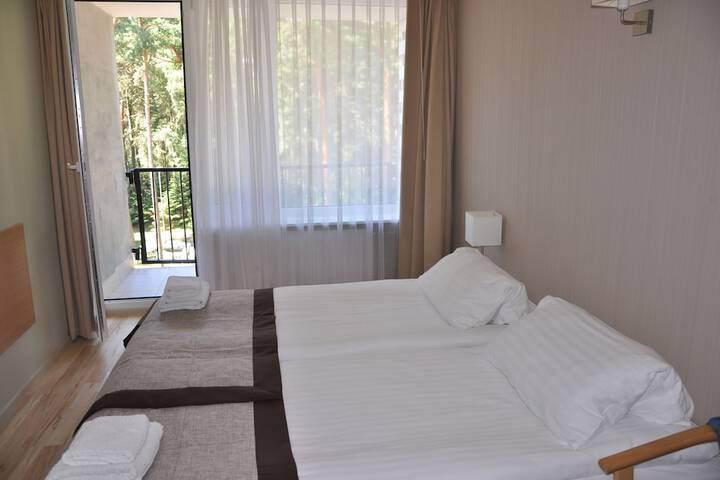 Room 8 of 46