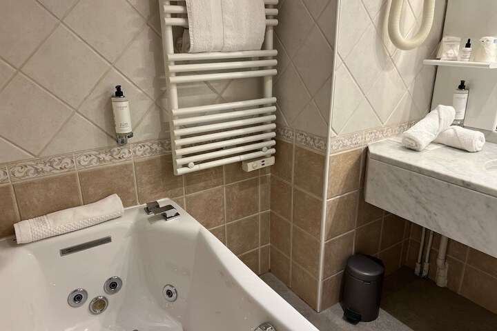 Room 29 of 54
